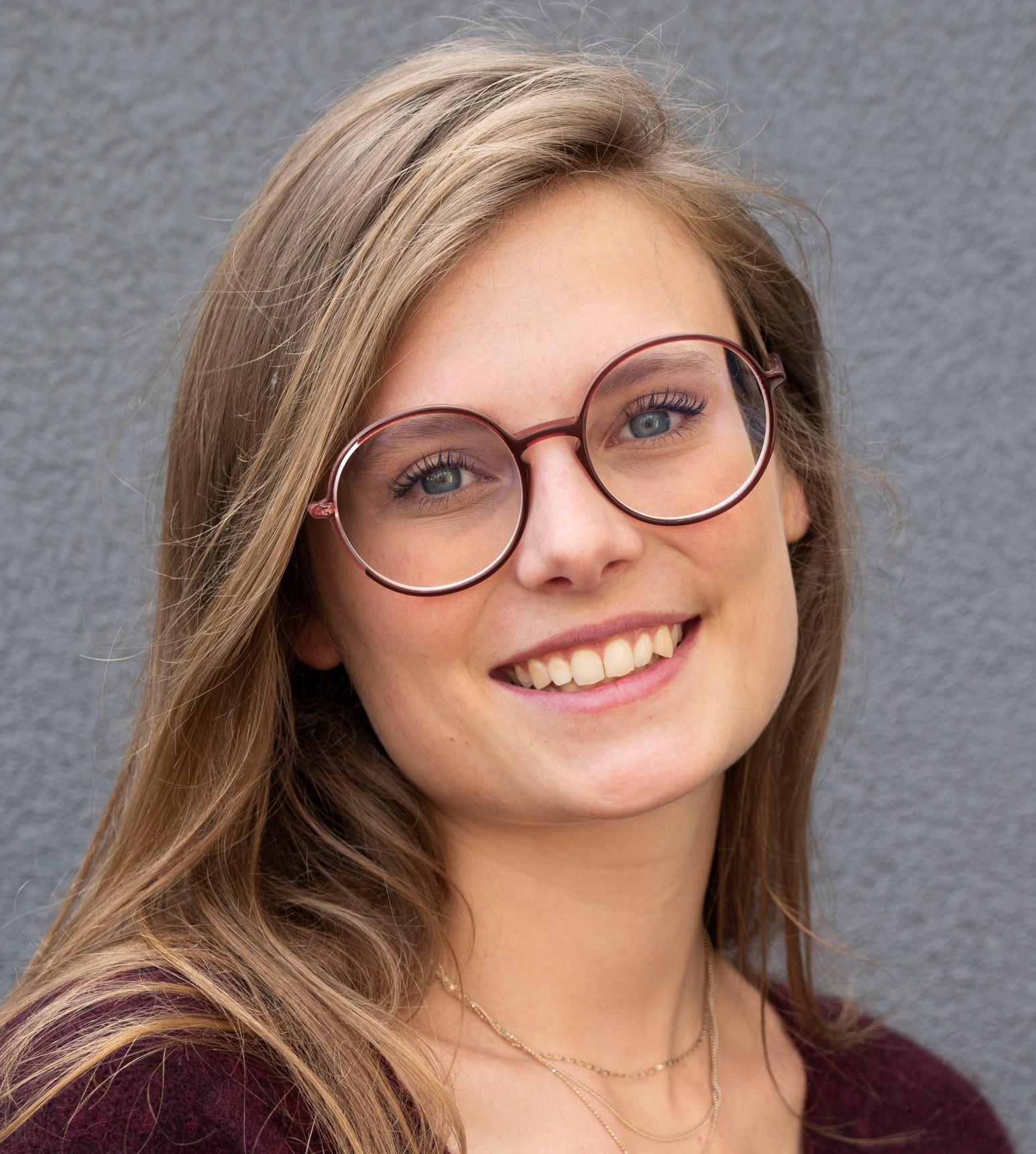 Photo d'identité de Clara Depommier