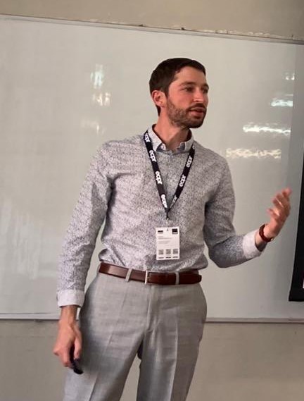 Damien Pennetreau présente un papier en la Conférence générale ECPR