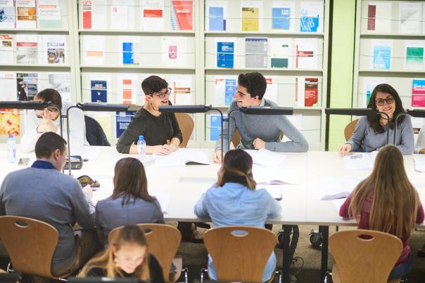 Bibliothèque de droit