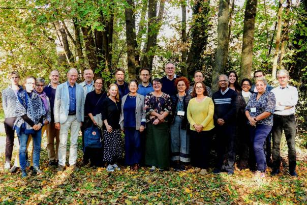 Octobre 2024 : photo de groupe de la formation Canisus à Vienne