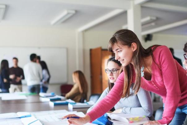 Etudiants inscrits au bachelier en droit avec passerelle en gestion de l'UNamur
