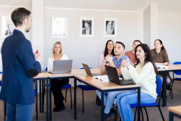Cours dans le cadre du programme de bachelier en droit à horaire décalé