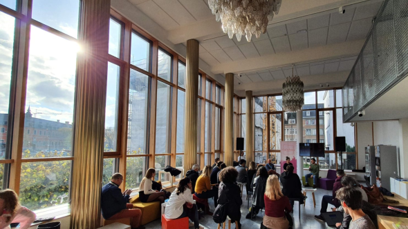 Public assistant à une conférence