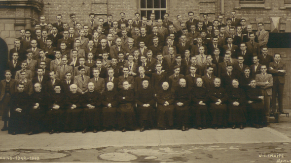 1942