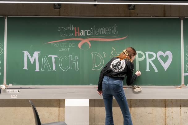 match d'impro clôture fil rouge droit 23-24