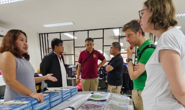 Visite au Population Institute et le Resilience Institute de l’University of the Philippines
