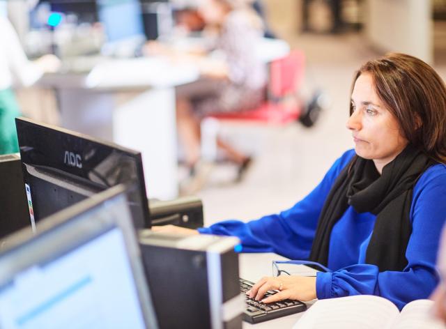Recherche en ligne à la bibliothèque