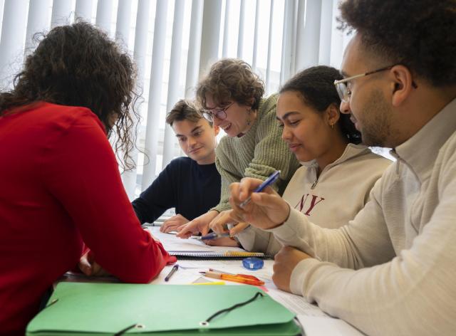 Enseignement sections 1 à 3