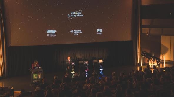 Présentation de Dirk Frimout lors de la Space Week 2022