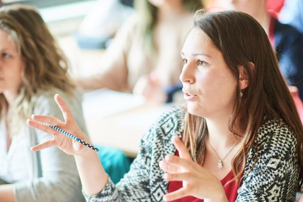Bachelier en sciences économiques et de gestion à horaira décalé