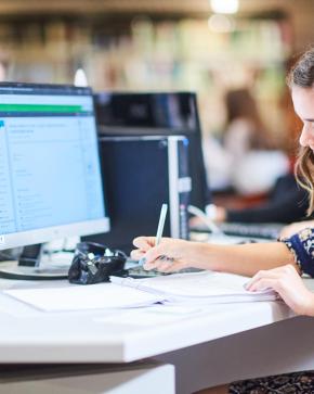 Etudiante en Fac de droit