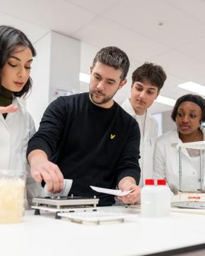 Master en sciences pharmaceutiques - labo