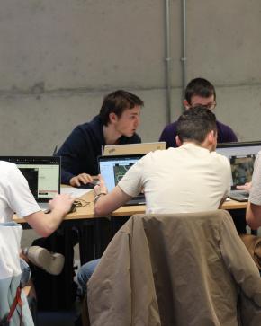 Jeunes sur PC