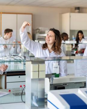 Les études en sciences biomédicales