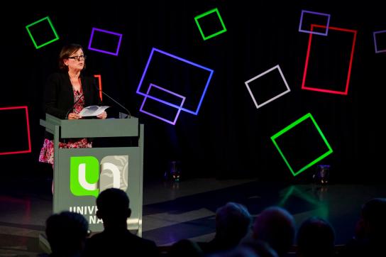 Annick Castiaux prononçant son discours à la rentrée académique 2023 à l'UNamur